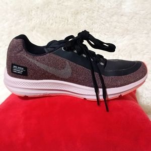 NIKE zoom winflo 5
